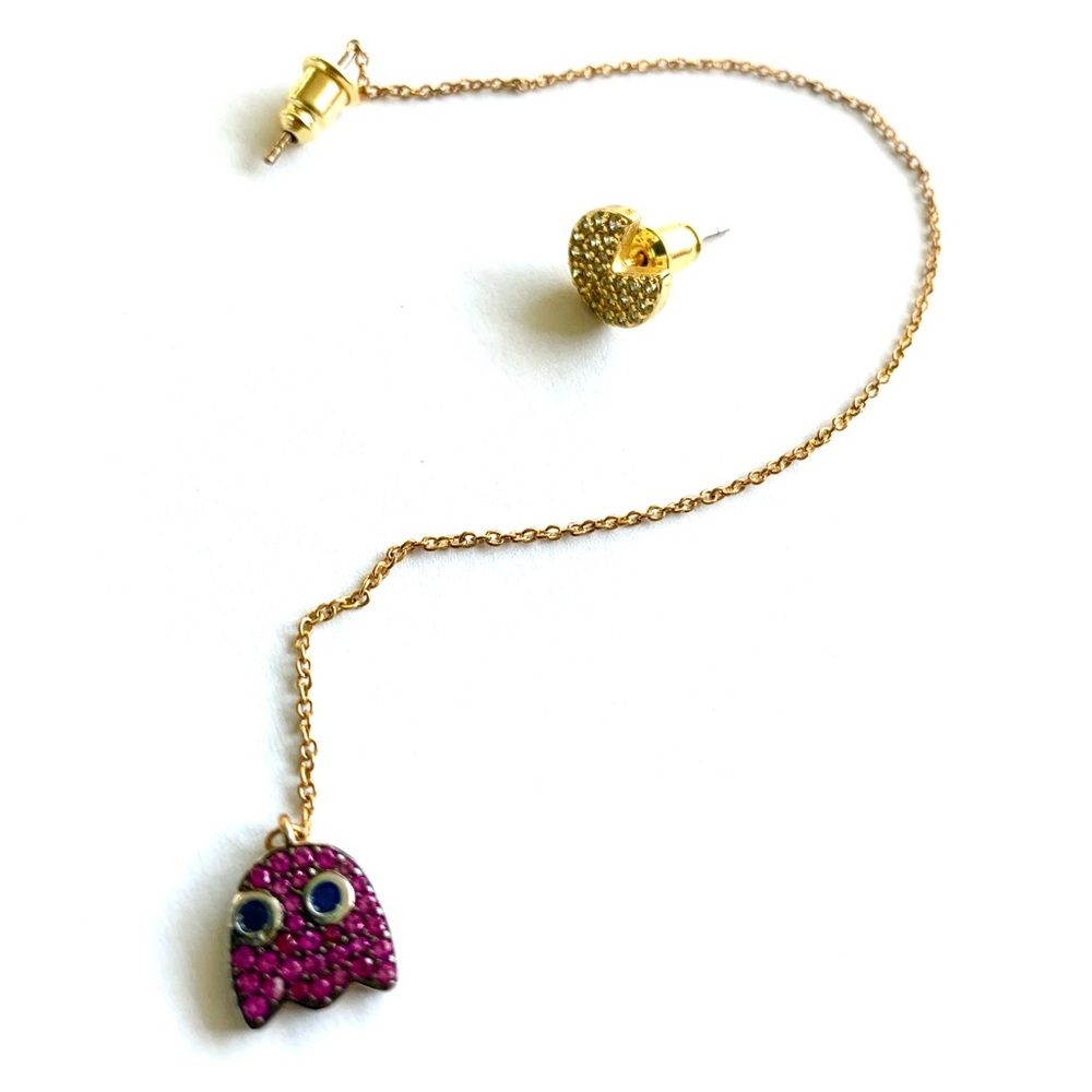 🌟 SALE $25 🌟 Vintage Pac-Man Stud Ghost Sue Gold Plated Asymmetrical Earrings